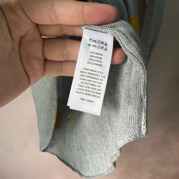 Rachel Roy Super Soft Lightweight Star Knit Sweater - Picture 6 of 6